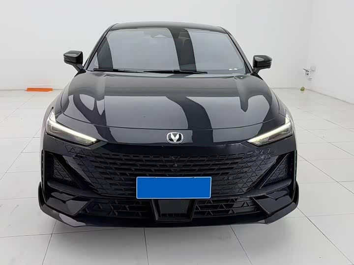 Changan UNI-V 2023 1.5T sports version