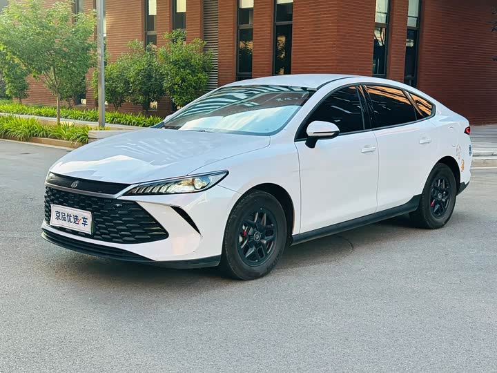 2025 Qin PLUS 2025 DM-i smart driving version 55KM leading model