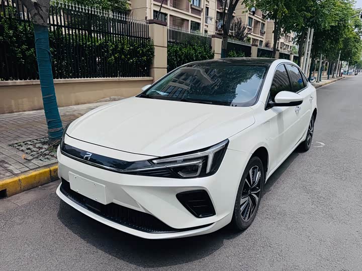 Rising Auto ER6 2021 Model New Dynamic Edition 620km Intelligent Driving Edition