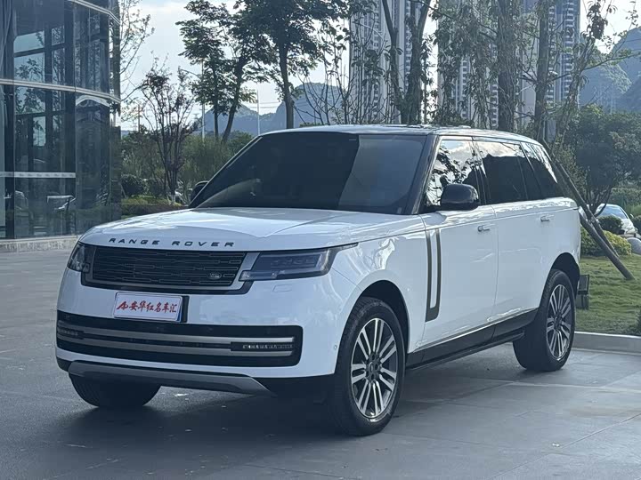 Range Rover 2024 3.0 L6 400PS Extended Edition, seven seats