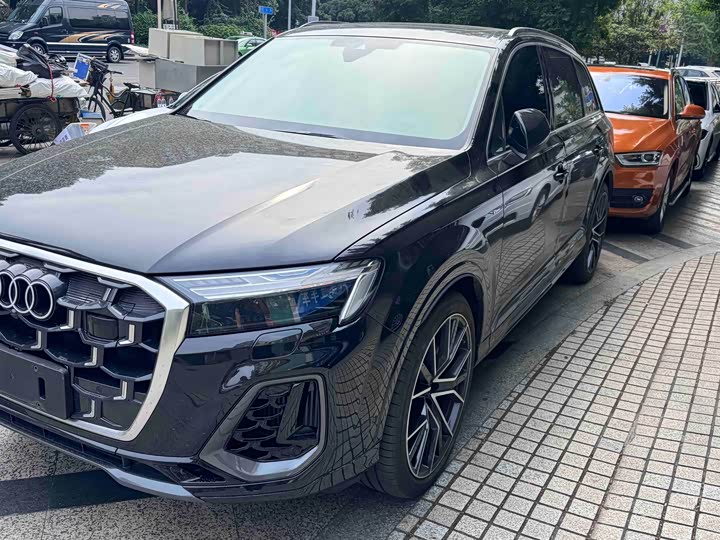 2026 Audi Q7 2025 55 TFSI quattro S line premium model