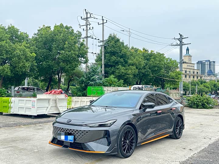 Changan UNI-V 2024 1.5T noble sports model
