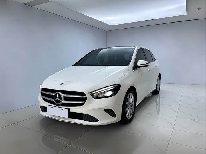 2021 Mercedes-Benz B-Class 2021 B 200 Fashion Model