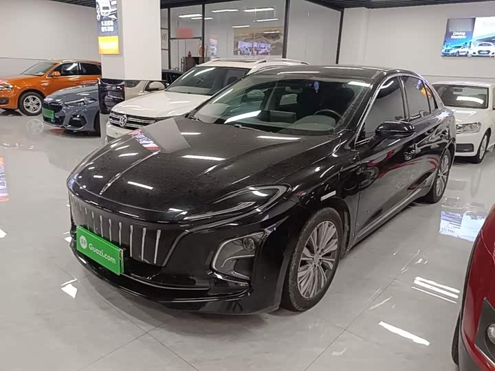 Hongqi E-QM5 2024 model 560km PLUS