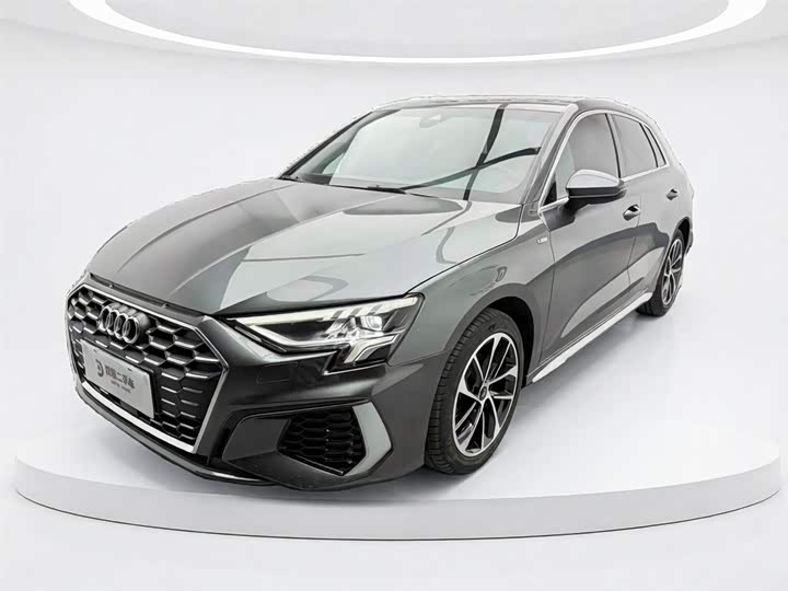 2022 Audi A3 2022 Sportback 35 TFSI aggressive sports model