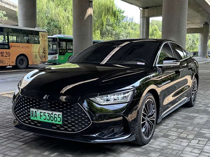 Han 2022 DM-i 121KM exclusive model