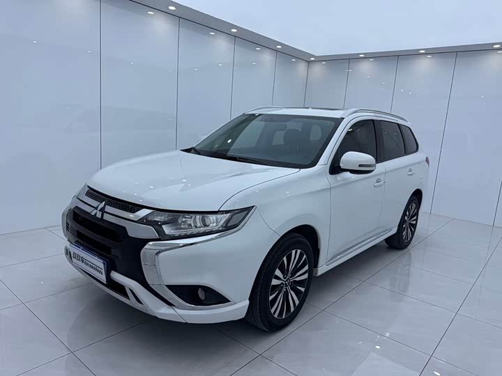 Outlander 2021 2.0L 2WD Enjoy Edition 5 seats