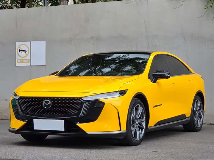 2024 Mazda EZ-6 2024 extended range 200 smart version