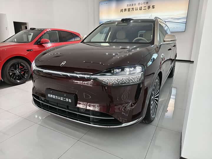 Wenjie M9 2025 extended range Ultra version 52kWh 6-seater version (192-line lidar)