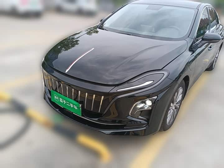Hongqi E-QM5 2024 model 610km PLUS