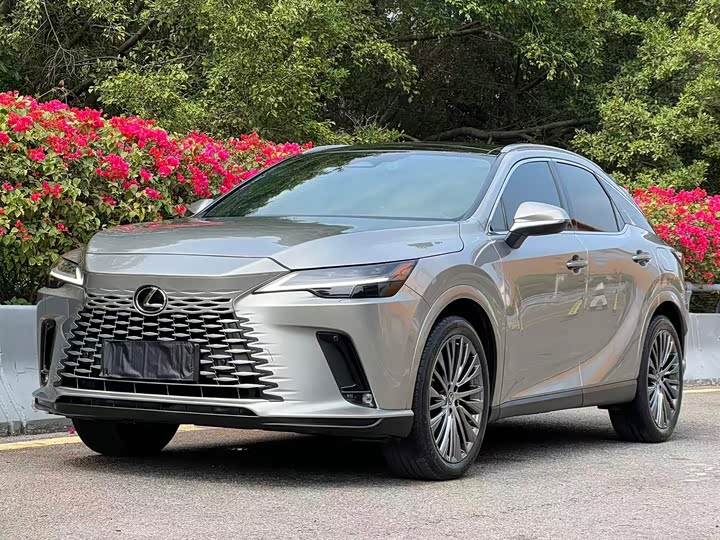 Lexus RX 2023 350h four-wheel drive premium version