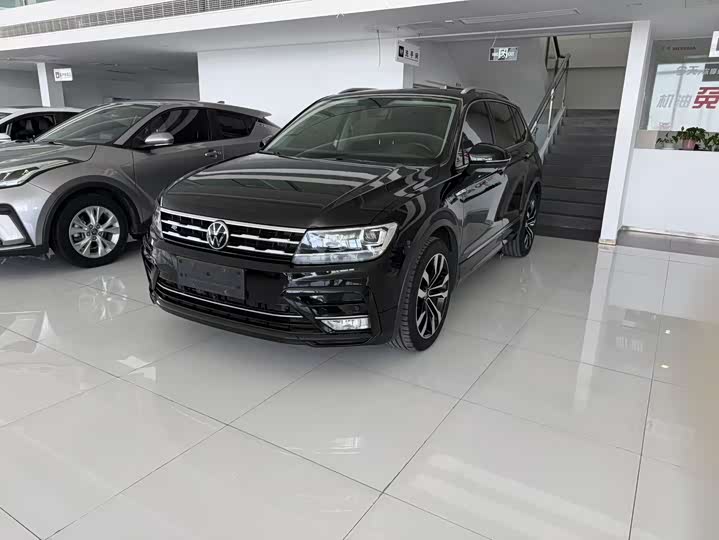 2021 Tiguan L 2021 330TSI Automatic FWD R-Line Premium Edition