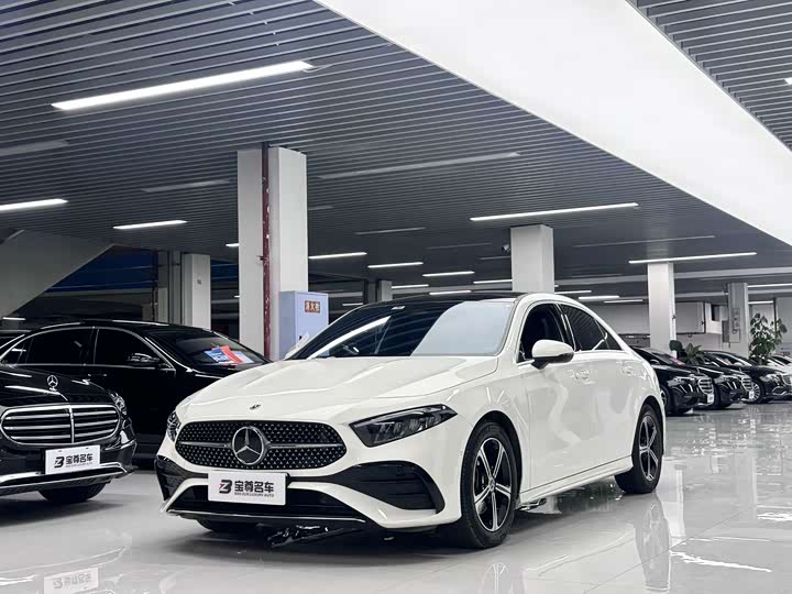Mercedes-Benz A-Class 2025 A 200 L Fashion Model