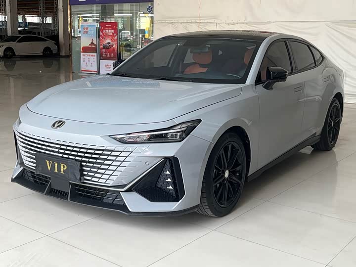 Changan UNI-V 2023 1.5T premium model