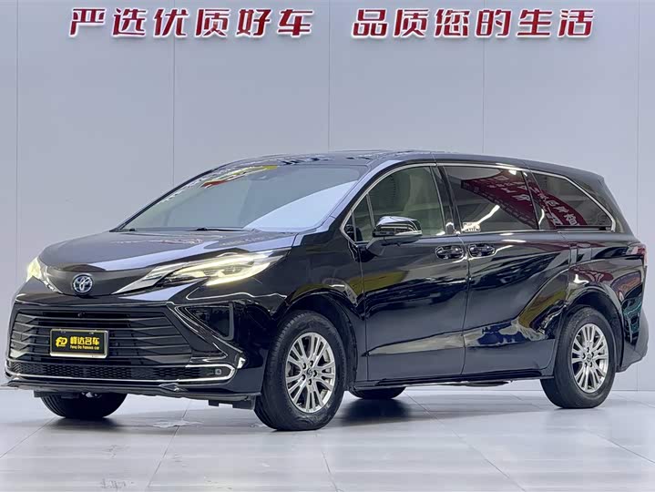 SIENNA 2023 2.5L Hybrid Comfort Edition