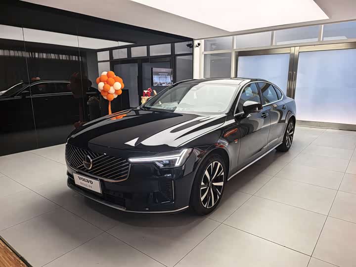 2025 Volvo S90 2026 B5 Zhiyi Luxury Edition