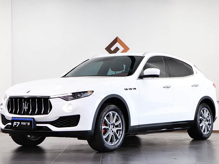 Levante 2021 3.0T Standard Edition