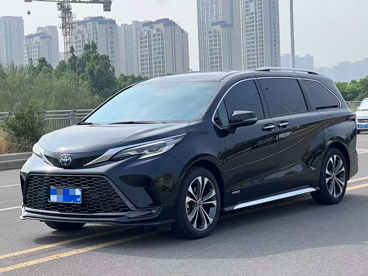 Grevia 2024 2.5L Hybrid Premium PLUS Edition