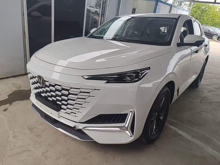 Changan UNI-K 2024 2.0T two-wheel drive Yueshang model