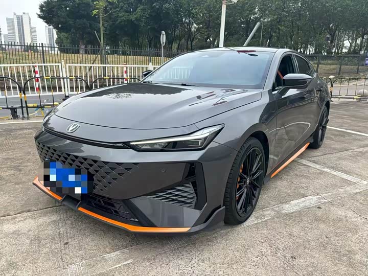 Changan UNI-V 2024 1.5T noble sports model