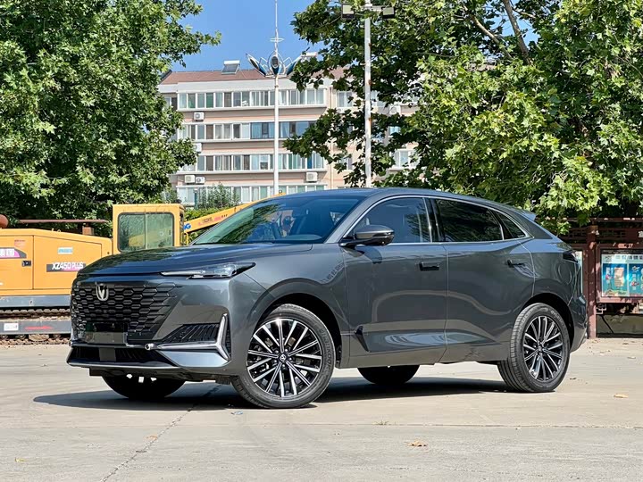 Changan UNI-K 2023 2.0T two-wheel drive enjoyment model