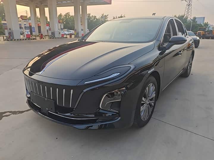 Hongqi E-QM5 2024 500km travel version