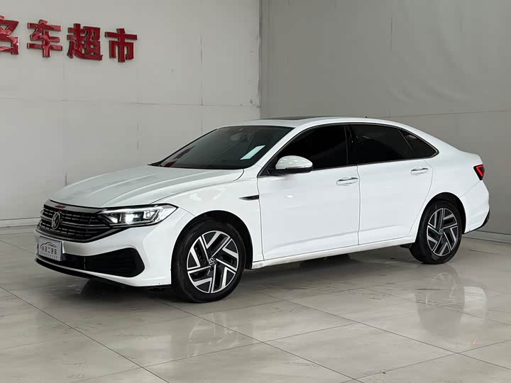 Sagitar 2023 300TSI DSG Beyond Edition