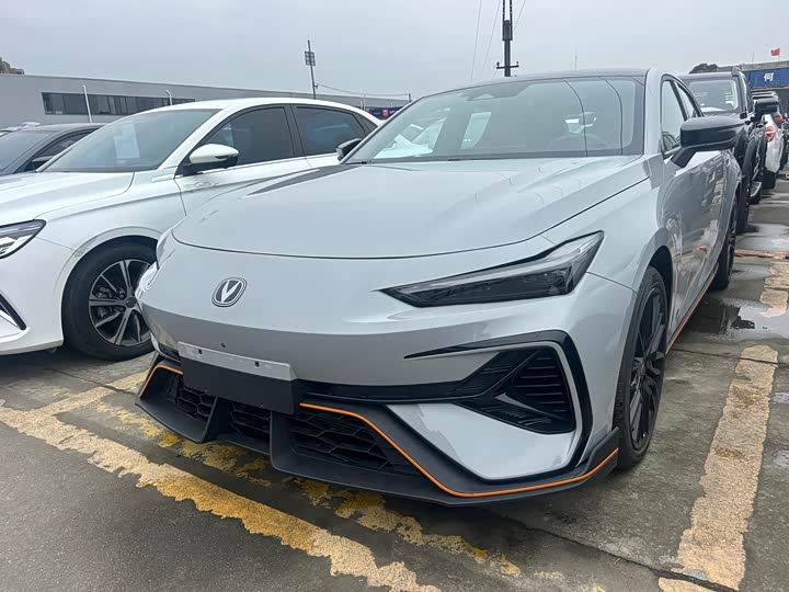 2025 Changan UNI-V 2025 1.5T 500Bar distinguished sports model