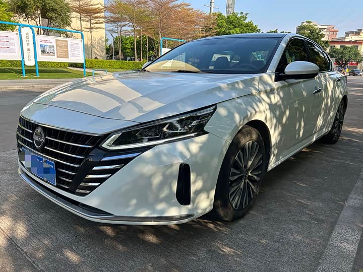 2023 Altima 2022 2.0L XL-TLS Comfort Edition