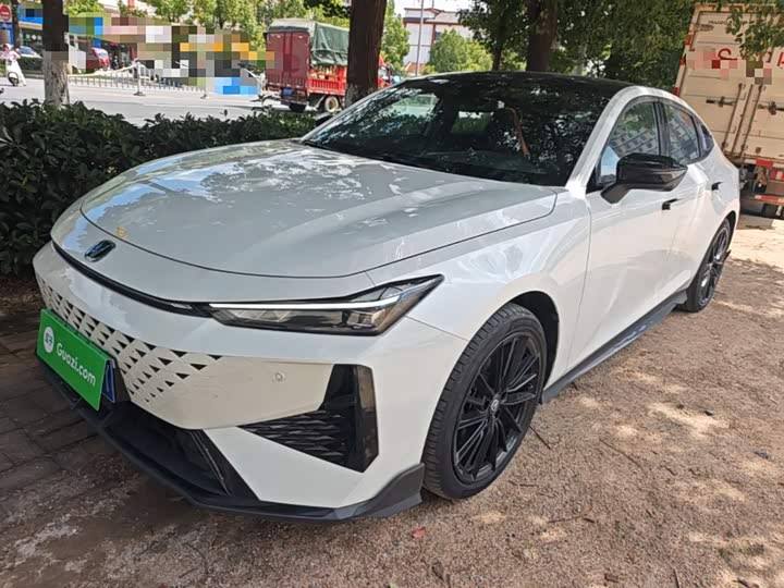 Changan UNI-V 2024 1.5T noble sports model