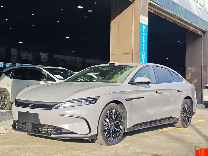 Han 2025 DM-i Smart Driving Edition 125KM Honor Type