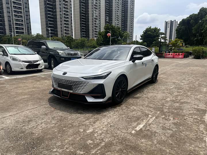 Changan UNI-V 2022 1.5T sports version