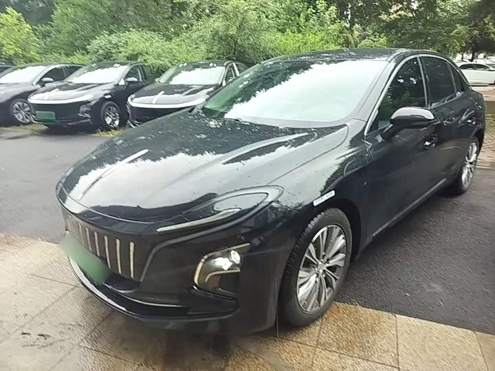 Hongqi E-QM5 2022 431km Charging Enjoyment Edition