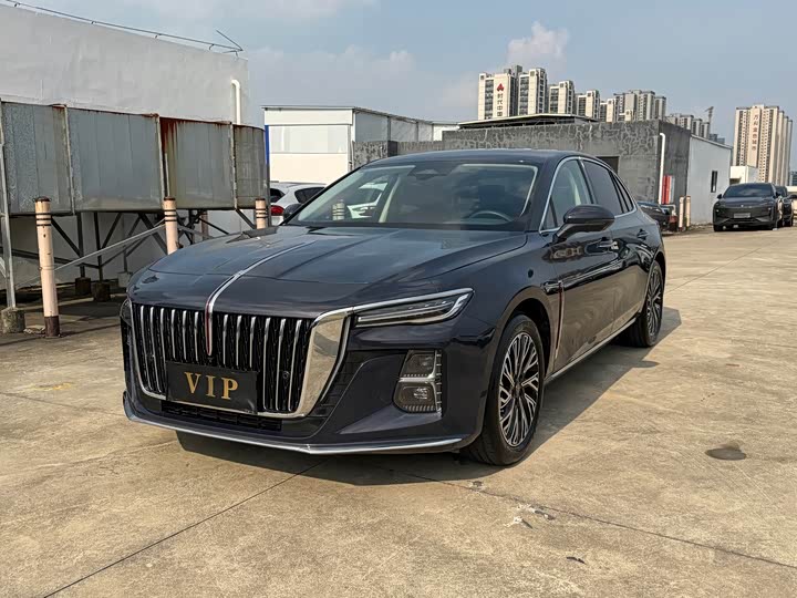 Hongqi H5 2023 2.0T automatic smart connected flag version