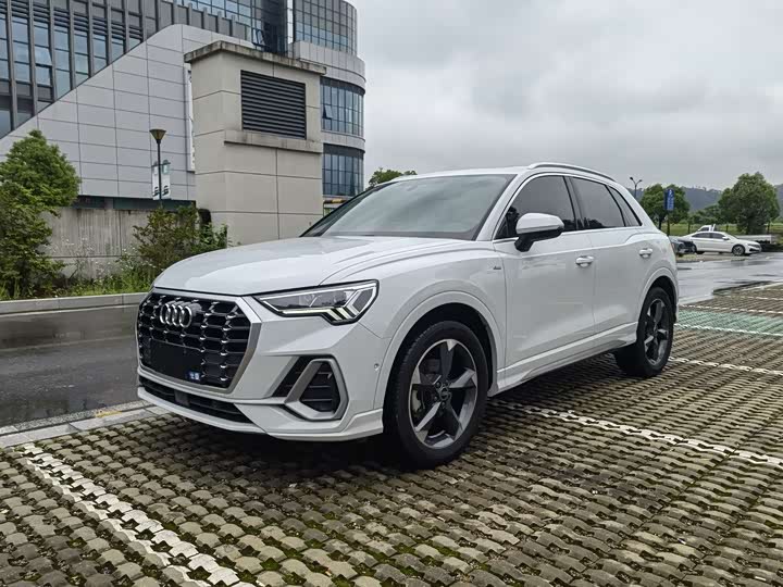 2023 Audi Q3 2023 35 TFSI Fashion Dynamic (1.5T)