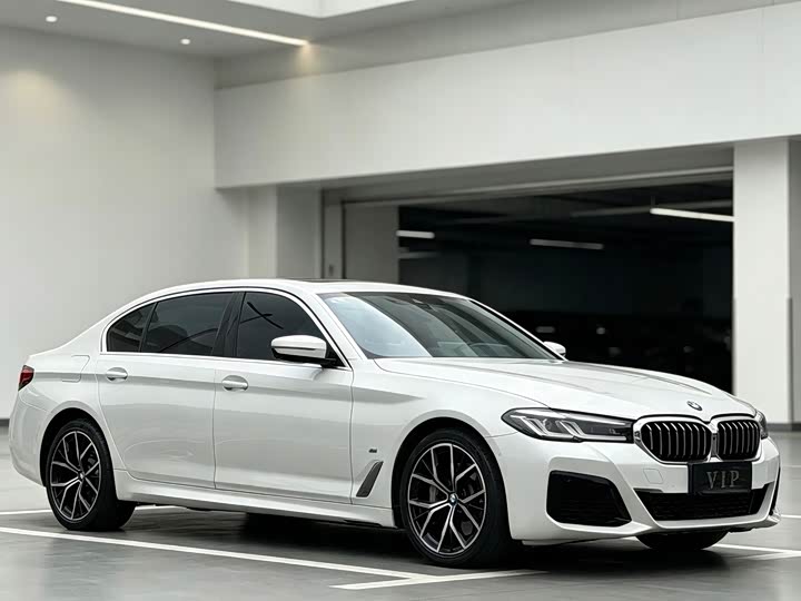 BMW 5 Series 2022 facelift 530Li exclusive M sports package