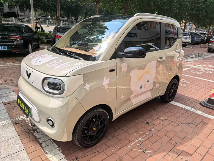 Hongguang MINIEV 2024 third generation 215km advanced version