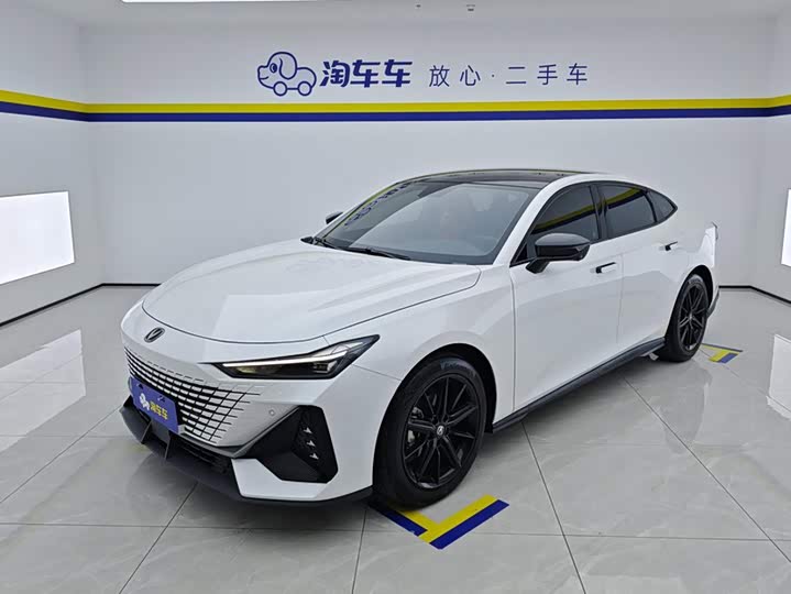 Changan UNI-V 2022 1.5T premium model