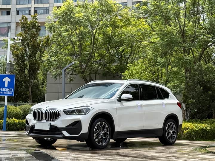 BMW X1 2022 sDrive25Li Leading Model