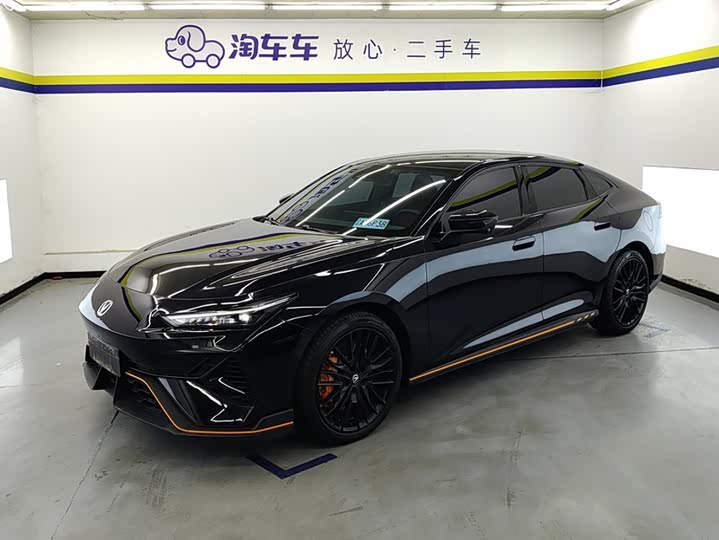 Changan UNI-V 2025 third generation 2.0T powerful model