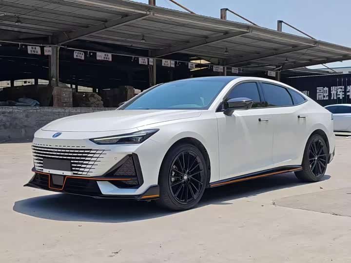 Changan UNI-V 2022 1.5T sports version