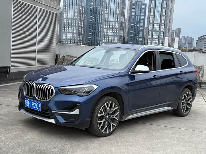 2021 BMW X1 2021 xDrive25Li Exclusive Model