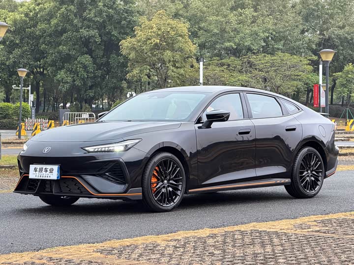 2025 Changan UNI-V 2025 third generation 2.0T powerful model