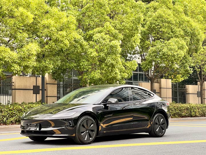 2026 Model 3 2025 facelift rear-wheel drive version