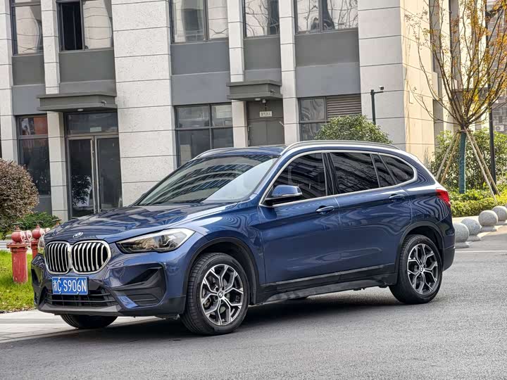 2021 BMW X1 2021 sDrive25Li Leading Model