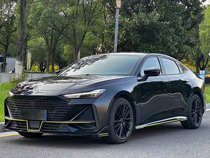 Changan UNI-V 2022 1.5T sports version
