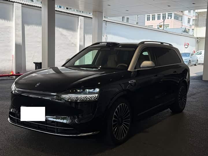 Wenjie M9 2025 extended range Ultra version 52kWh 6-seater version (192-line lidar)