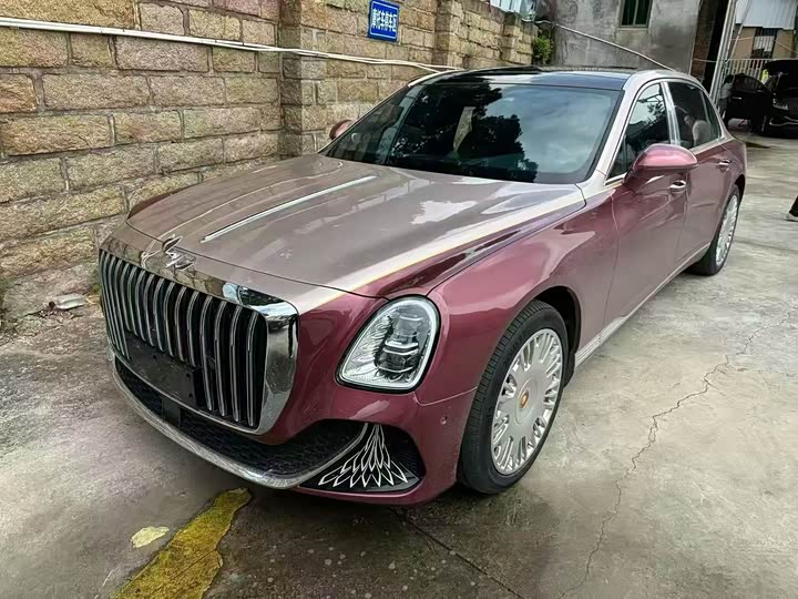 Hongqi Golden Sunflower Guoya 2024 4.0T V8 version