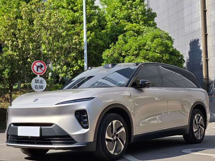 NIO ES8 2023 model 100kWh