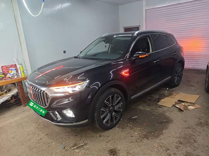 Hongqi HS5 2022 facelift 2.0T Zhilian Qixiang four-wheel drive version